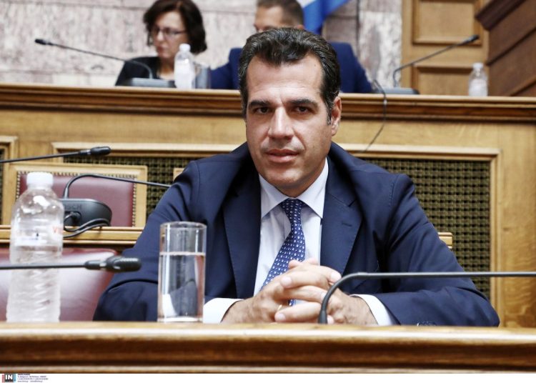 Κίνδυνος ακόμα και για τους νόμιμους μετανάστες από το νομοσχέδιο Πλεύρη