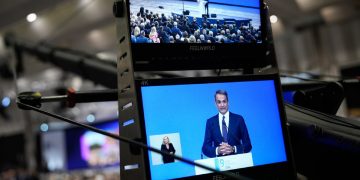 Τα μέτρα στη ΔΕΘ δεν αντιστρέφουν το πολιτικό κλίμα – Τι δείχνουν οι νέες δημοσκοπήσεις