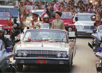 H βασίλισσα Ράνια έγινε 55 – Το στυλ, η τόλμη και η συναρπαστική ζωή της