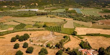 Αρχαία Ήλιδα: Ξεκινούν ανασκαφές στην ακρόπολη για την ανακάλυψη αρχαίων ευρημάτων