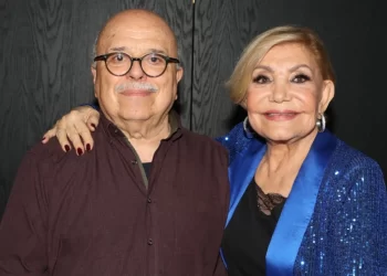 Γιάννης Ξανθούλης για Μαρινέλλα: Στην υγεία της δεν έχει αλλάξει τίποτα, δεν έχει επαφή με το περιβάλλον