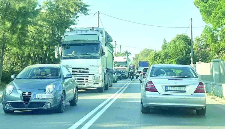Πατρών – Πύργου: «Οδύσσεια» για οδηγούς, μποτιλιάρισμα έως 1,5 ώρα