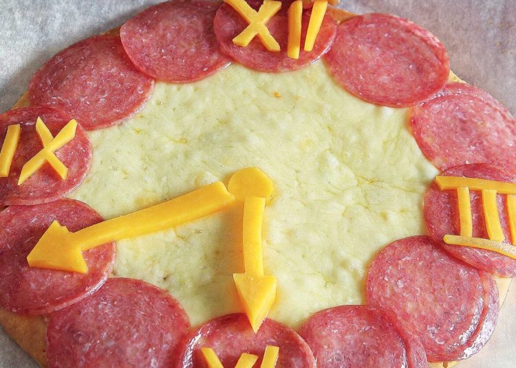 Πίτσα-ρολόι, τέλεια για παιδικά πάρτι