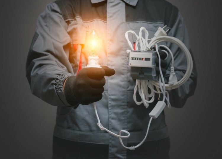 Πολλές και μεγάλες ρευματοκλοπές σε ξενοδοχεία και beach bars νησιών!