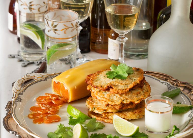 Τηγανίτες με κουνουπίδι, αρωματικό βούτυρο και σάλτσα ούζου