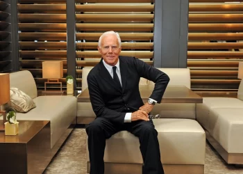 Πέθανε ο θρύλος της μόδας Τζόρτζιο Αρμάνι σε ηλικία 91 ετών