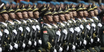 Η Κίνα θέλει να κυριαρχήσει στον κόσμο: Με μιλιταριστικό υπερθέαμα στη μεγάλη στρατιωτική παρέλαση της Τετάρτης στέλνει μήνυμα στη Δύση