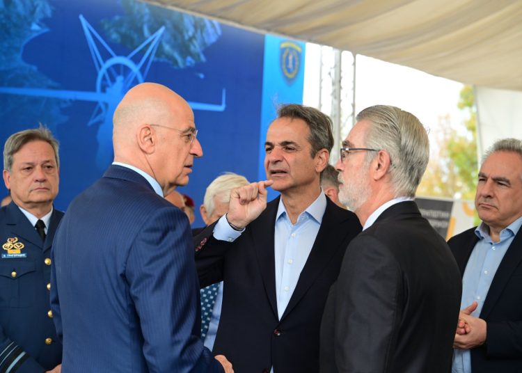 Μητσοτάκης – Δένδιας: Αρχίζει το ματς;