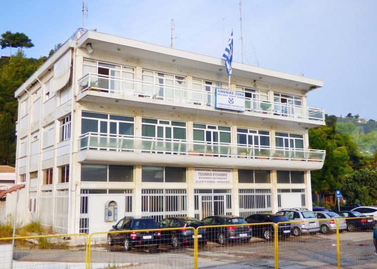 Κατάκολο: Ξεκινάει διαδικασία αποκατάστασης του επικίνδυνου κτηρίου Λιμεναρχείου