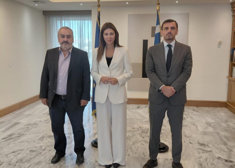 Συνάντηση Αλ.Καστρινού με Υπουργό Παιδείας Σοφία Ζαχαράκη