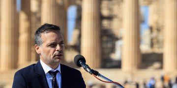 Αφαιρούν από τους Δήμους τα έσοδα από τα πρόστιμα του ΚΟΚ – Πού θα πηγαίνουν