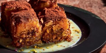 Κρύος μπακλαβάς με γάλα