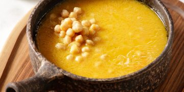 Ρεβυθόσουπα: 9 συνταγές για το φθινοπωρινό τραπέζι