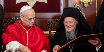 Στο Φανάρι ο Πάπας Λέων: Κοινό μήνυμα των προκαθημένων του Χριστιανισμού