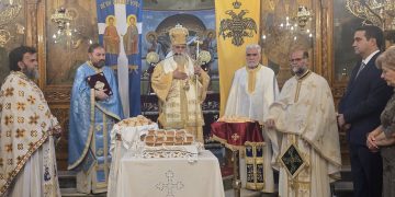 Χειροθεσία πατρός Νικολάου Κατσηδήμα σε Οικονόμο από τον Μητροπολίτη Ηλείας