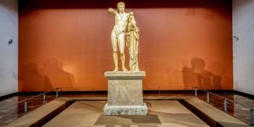 Ολυμπία: Σε εσωτερικό χώρο και χωρίς κόσμο η τελετή Αφής της Ολυμπιακής Φλόγας