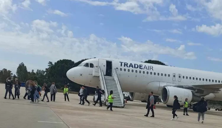 Αεροδρόμιο Αράξου: 1.341 πτήσεις από και προς τον αερολιμένα – Με αύξηση επιβατών 7% έκλεισε η σεζόν