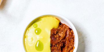 Κουνουπίδι φουρνιστό με κιμά και κρέμα κουνουπιδιού