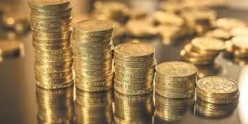 Πόσες χρυσές λίρες έχουν αποταμιεύσει οι Έλληνες