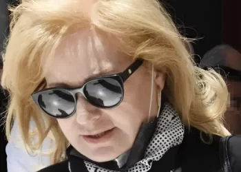 Σε πένθος η Αγγελική Νικολούλη – Έφυγε από τη ζωή η μητέρα της