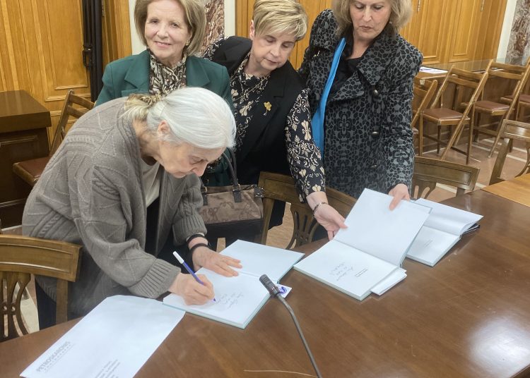 «Άρωμα Σταφίδας και άλλες νοσταλγικές ιστορίες»: Ταξίδι στον Πύργο του χθες