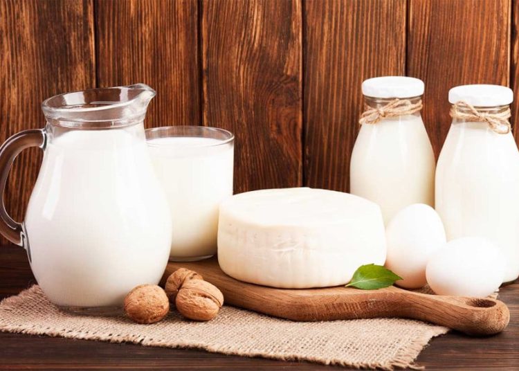 Γάλα: Σκληρό παζάρι κτηνοτρόφων – βιομηχανιών για τις τιμές