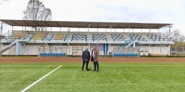 Αναβάθμιση του Δημοτικού Γηπέδου Λεχαινών με τοποθέτηση νέων καθισμάτων στις κερκίδες