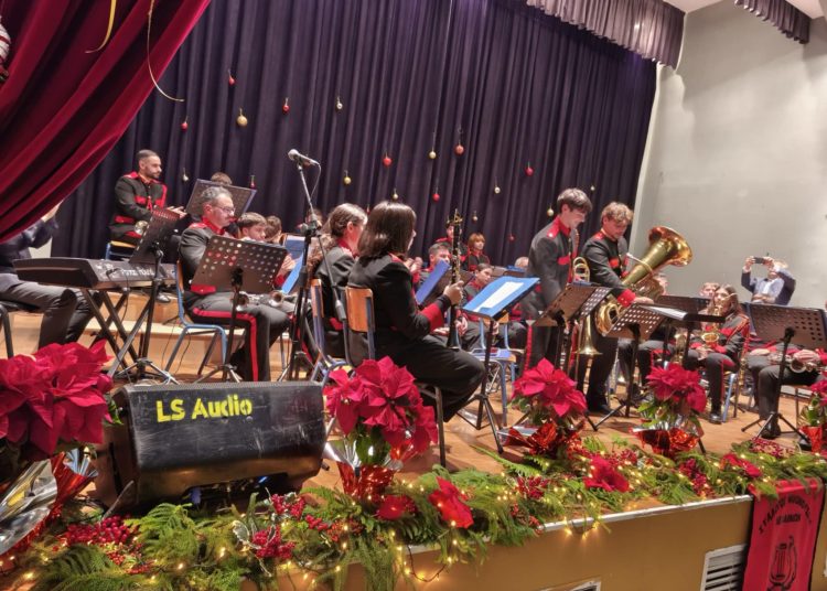 ΛΕΧΑΙΝΑ: Μάγεψε η συναυλία της Φιλαρμονικής «Ο Ορφεύς» στο Σινέ Άστρον