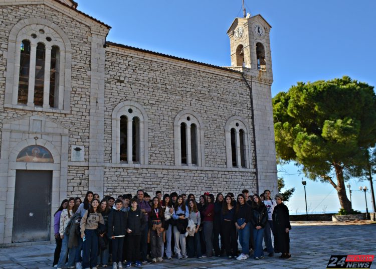 ΝΕΑ ΦΙΓΑΛΕΙΑ: 120 μαθητές από το 1ο Γυμνάσιο Πύργου ζωντάνεψαν την πόλη