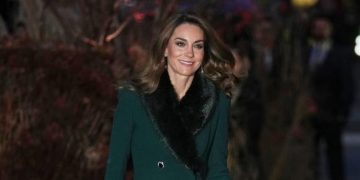 Kate Middleton: Το συγκινητικό χειρόγραφο σημείωμα στη μνήμη όσων έχασαν τη ζωή τους από καρκίνο