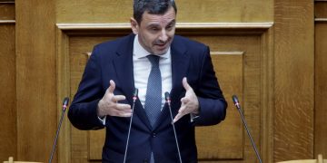 Στη Βουλή φέρνει ο Αν.Νικολακόπουλος τις αντιδράσεις για φωτοβολταϊκά στη λίμνη Πηνειού