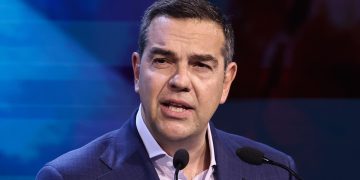 Τούμπα όλα μετά το Παλλάς: Το ποσοστό Τσίπρα στη νέα δημοσκόπηση φέρνει ραγδαίες πολιτικές εξελίξεις