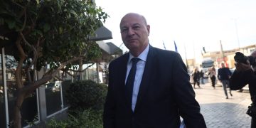 Νέα ένταση με Τσιάρα και 15 βουλευτές της ΝΔ: Φωνές ακούγονταν στο κτίριο της Πειραιώς