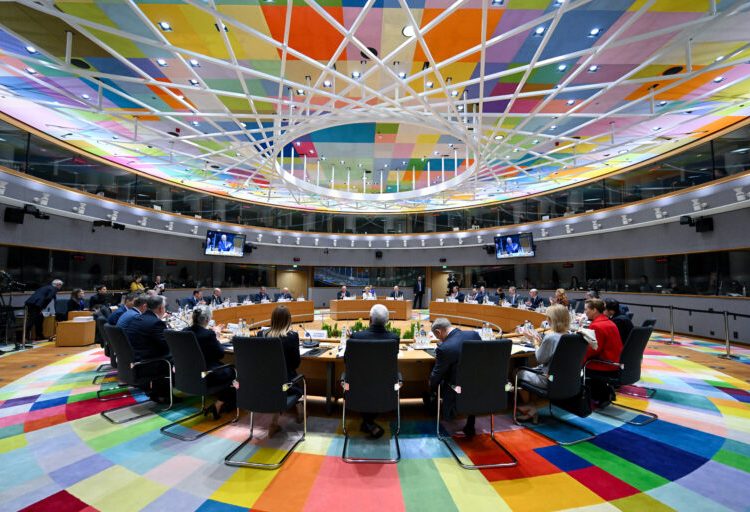 EE: Συμφωνία για δάνειο 90 δισ. ευρώ στην Ουκρανία