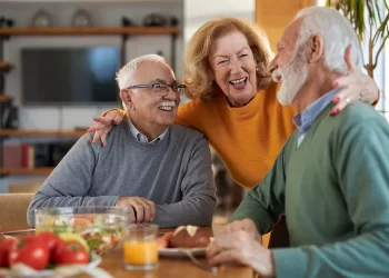 Αυτός είναι ο απλός τρόπος για να καθυστερήσετε την άνοια έως και 5 χρόνια – Χωρίς φάρμακα
