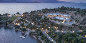 Μεγανήσι: Πώς τρεις γενιές της οικογένειας Σκλαβενίτη συνέβαλαν στην ανάπτυξη του νησιού