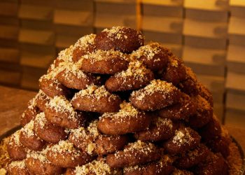 Μελομακάρονα: 26 συνταγές-ιδέες για όλα τα γούστα