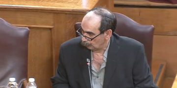 Εξεταστική ΟΠΕΚΕΠΕ: Τσαμπουκάδες από τον Φραπέ ενώ δεν απαντάει σε ερωτήσεις-Ευτελίζει τη Βουλή ενώ η ΝΔ τον στηρίζει πλαγίως