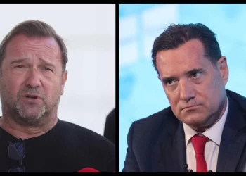 Μήνυμα Πλακιά στον Άδωνι: «Αν τα βρω με την Καρυστιανού θα ξαναγίνετε τηλεβιβλιοπώλης»