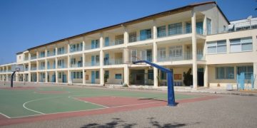 Κάλεσμα των συλλόγων διδασκόντων 2ου Γυμνασίου – 2ου Λυκείου Πύργου σε συνάντηση ενημέρωσης για τα Δημόσια Ωνάσεια Σχολεία