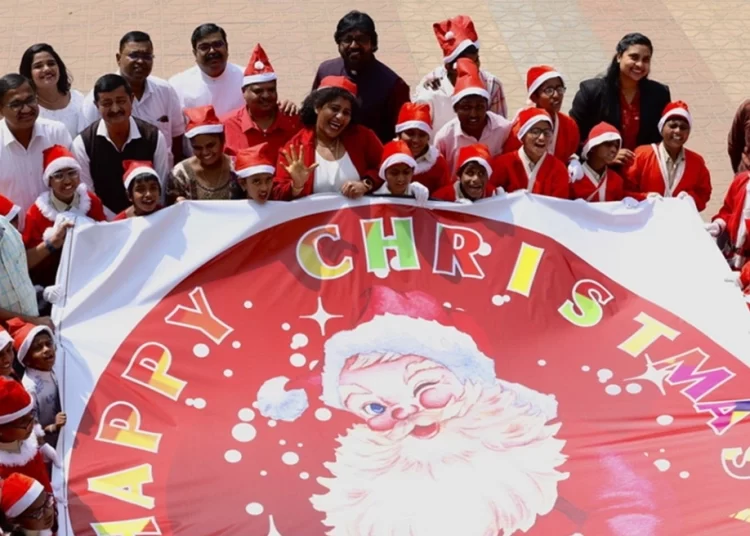 Εκεί που ο χριστιανισμός διώκεται ακόμα: Αποκεφαλισμοί στη Μοζαμβίκη, ανήλικες σκλάβες του σεξ στο ψευδοκράτος, καίνε εκκλησίες στη Νιγηρία, βιασμοί στο Πακιστάν