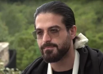 Συνελήφθη ο Άρης Μουγκοπέτρος μετά από μήνυση της συζύγου του για ενδοοικογενειακή απειλή