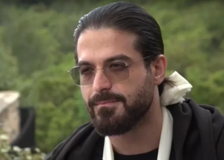 Συνελήφθη ο Άρης Μουγκοπέτρος μετά από μήνυση της συζύγου του για ενδοοικογενειακή απειλή