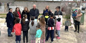 Κοινωνική δράση για παιδιά του καταυλισμού Ρομά από τον Δήμο Ήλιδας