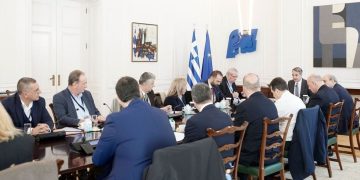 Κτηνοτροφία: Τι αποφάσισαν Μητσοτάκης & Περιφερειάρχες για τις αρρώστιες των ζώων