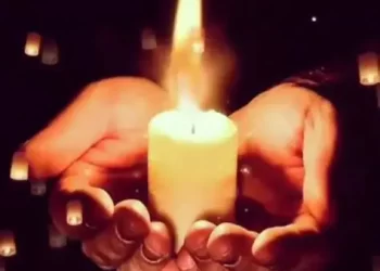 Στο καλό μάνα. Οι άγγελοι του Θεού να σε συνοδεύουν.