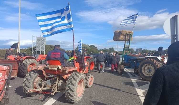 «Απογοητευμένοι» δηλώνουν οι αγρότες-Δυσαρέσκεια στα μπλόκα μετά την εξειδίκευση των κυβερνητικών μέτρων