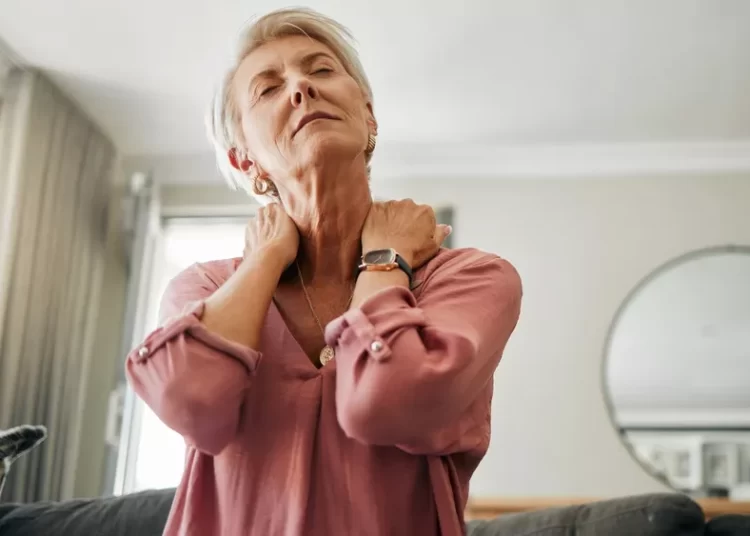 Ρευματοειδής αρθρίτιδα: Νέα μελέτη αναδεικνύει 4 πρώιμα «καμπανάκια» της νόσου