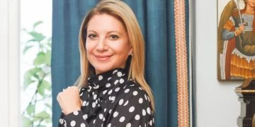 Όλη η συνέντευξη Καρυστιανού στο Down Town: Τι λέει για το πολιτικό σύστημα, την εκλογή ηγεσίας στο νέο κόμμα και την εικόνα της