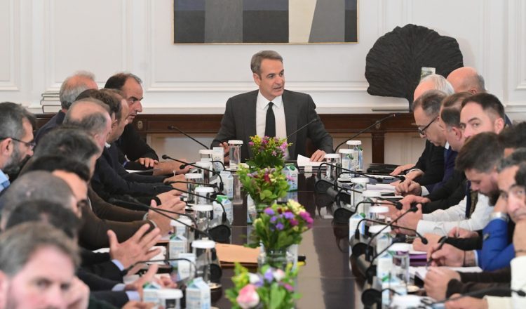 Ολοκληρώθηκε χωρίς συμφωνία η συζήτηση των αγροτών με τον πρωθυπουργό